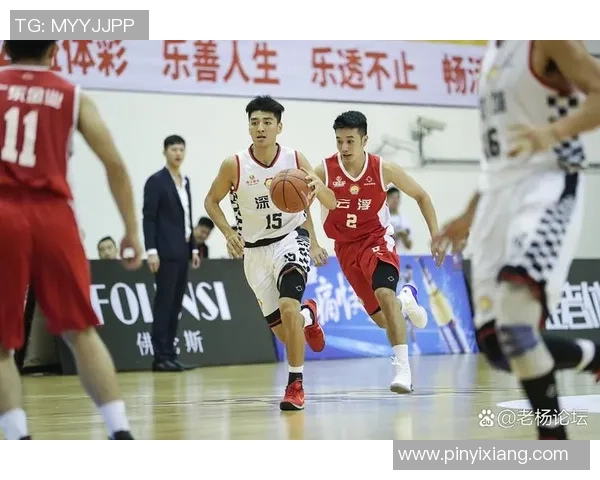 深圳篮球队团队协作引发热议球迷对战术配合产生不同看法